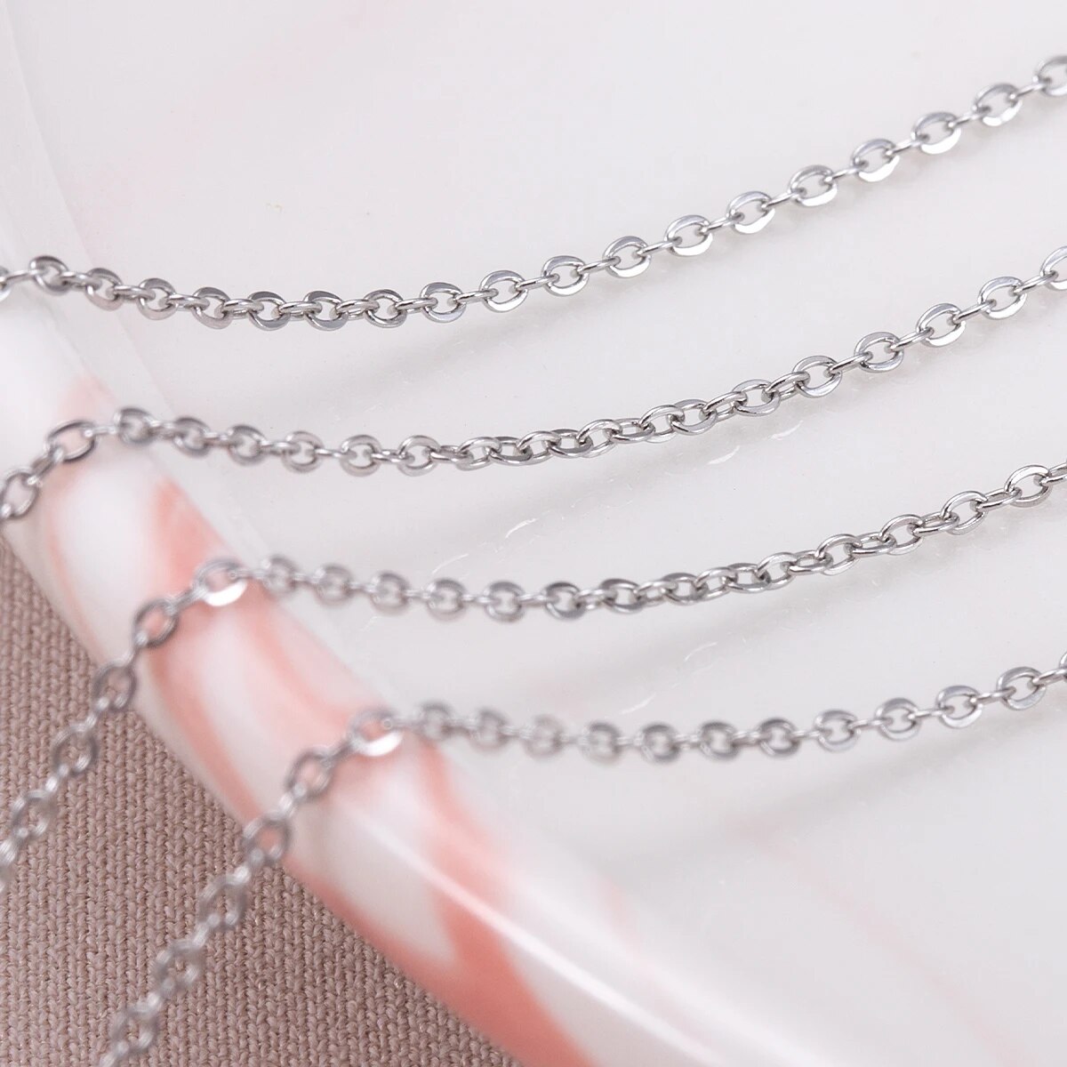10 Meter dünne O-förmige Edels – Body Jewelry Chain Bewertung und Preis